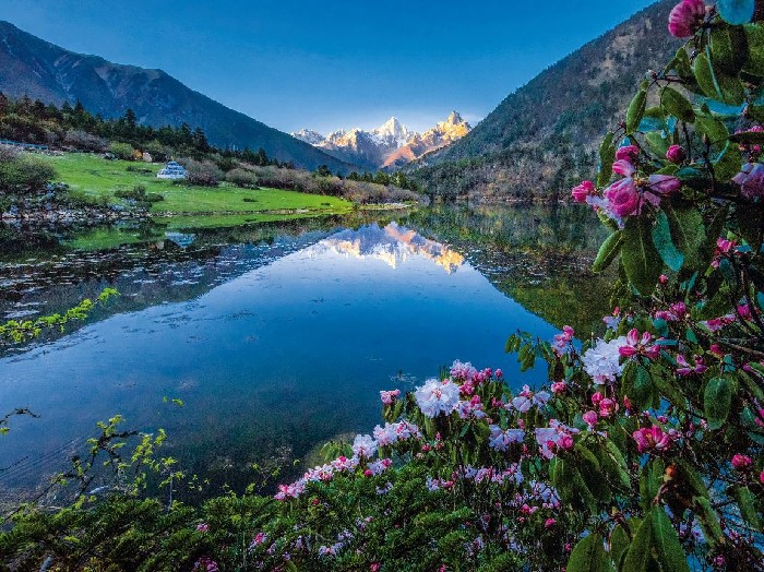 15天销售破亿 甘孜州“终身畅游卡”打造旅游新航标