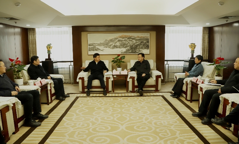 新春送暖共话协作 ——退役军人事务厅赴我厅慰问退役军人