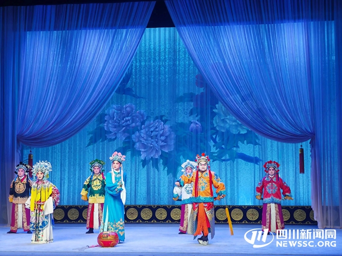 成都的“戏窝子”回来了！锦江剧场恢复川剧演出