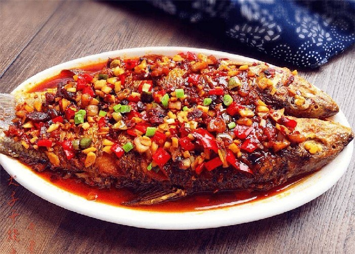 优选推出40道大千菜 内江用“音乐+非遗+美食”吸引八方来客