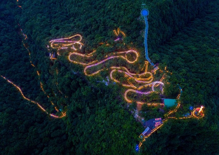 巴中文旅示范区：激活“夜经济” 点燃新动能