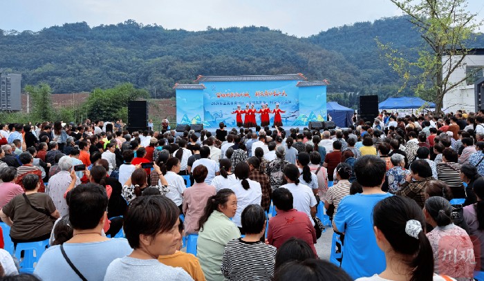 宜宾横江古镇开展文化惠民系列活动 川滇群众在家门口享“文化大餐”